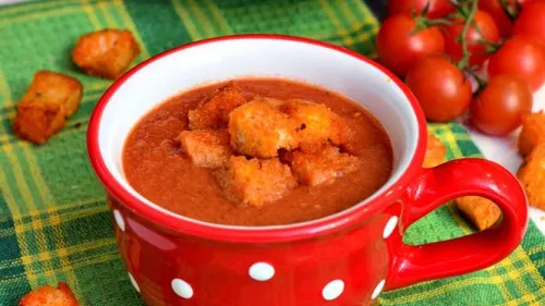 Cum să prepari o delicioasă supă de inspiraţie italienească. Familia te va iubi. Iată reţeta