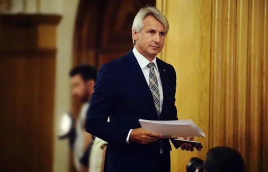 Teodorovici: România nu se confruntă cu riscuri de sustenabilitate fiscală