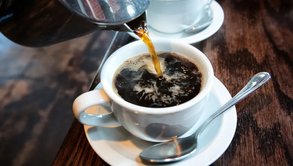 Ce se întâmplă de fapt când bei cafea seara. Vei rămâne surprins! Medicii nu ți-au spus asta