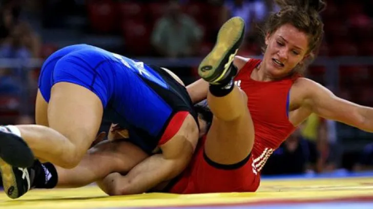 Campionatele Europene de lupte din Rusia. România, o medalie de argint, joi