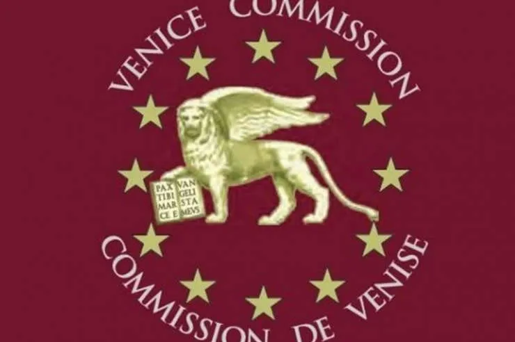 Comisia de la Veneţia a anunţat că a primit sesizările pentru legile justiţiei