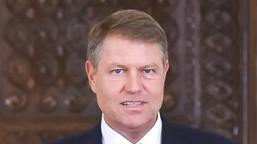 Klaus Iohannis a trimis la CCR Legea Referendumului. PSD îşi poate lua adio de la miting