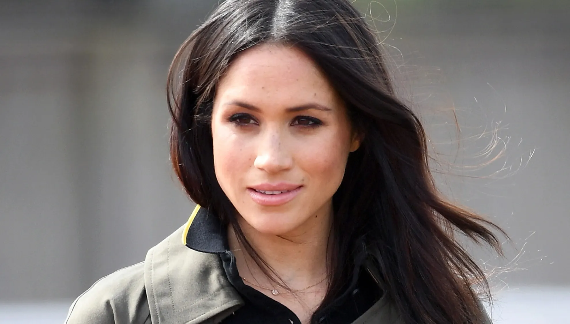 Megan Markle face un gest șocant la începutul nunții regale