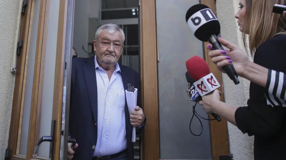 Sebastian Vlădescu şi-a acoperit cauţiunea de un milion de euro cu lingouri de aur