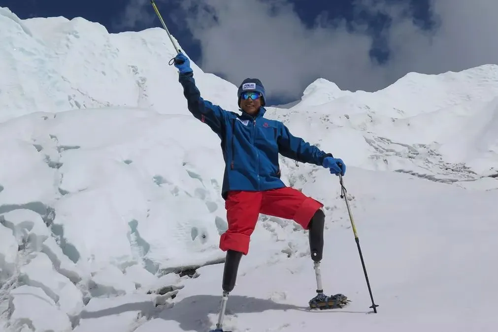 A avut un vis și l-a împlinit! A cucerit vârful Everest cu picioarele amputate