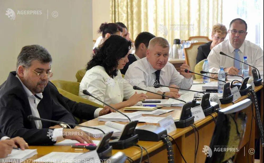 Încă un tun: pensiile speciale pentru aleşii locali merg mai departe