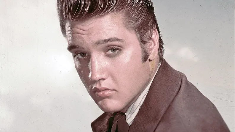 Elvis Presley, regele rock'n'roll