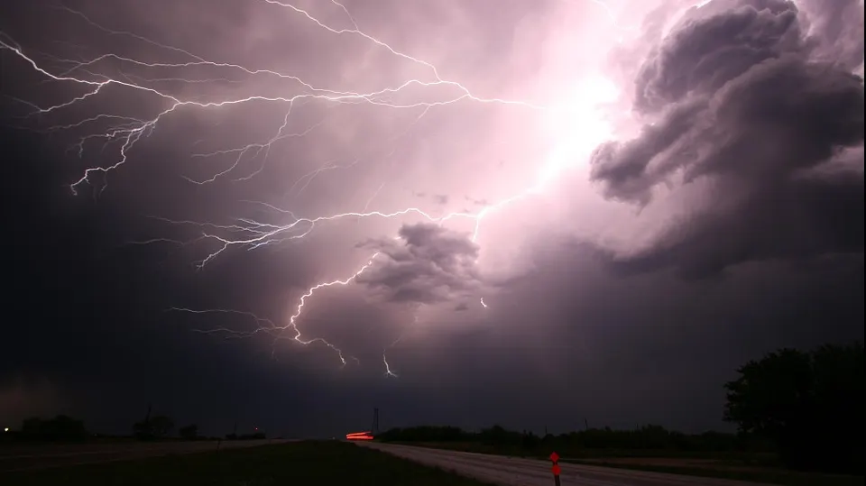 Veşti proaste de la METEO: Cum va fi vremea în weekend