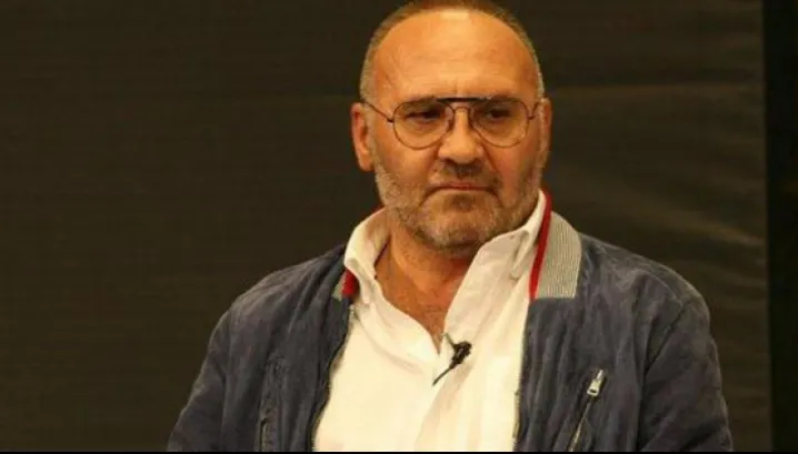 Hoandră: Asistăm la o regie jenantă - Dragnea se preface că demisionează, PSDiștii că-l roagă să nu