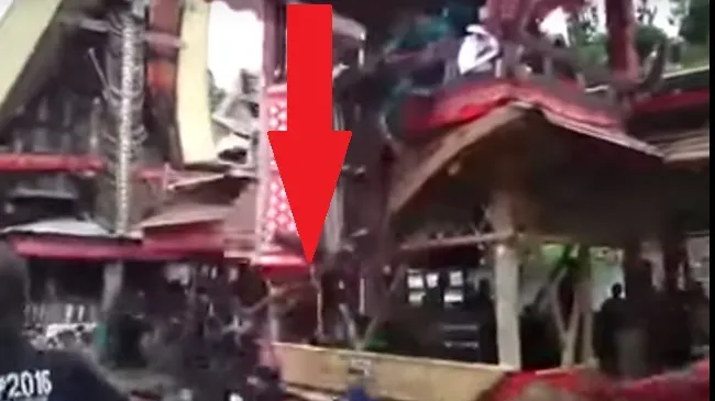 A murit strivit de un sicriu! Incredibil cine se afla înăuntru