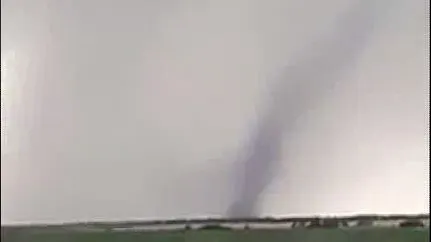 Tornadă la Galați și fenonene meteo extreme în mai multe județe. Armata, chemată în ajutor
