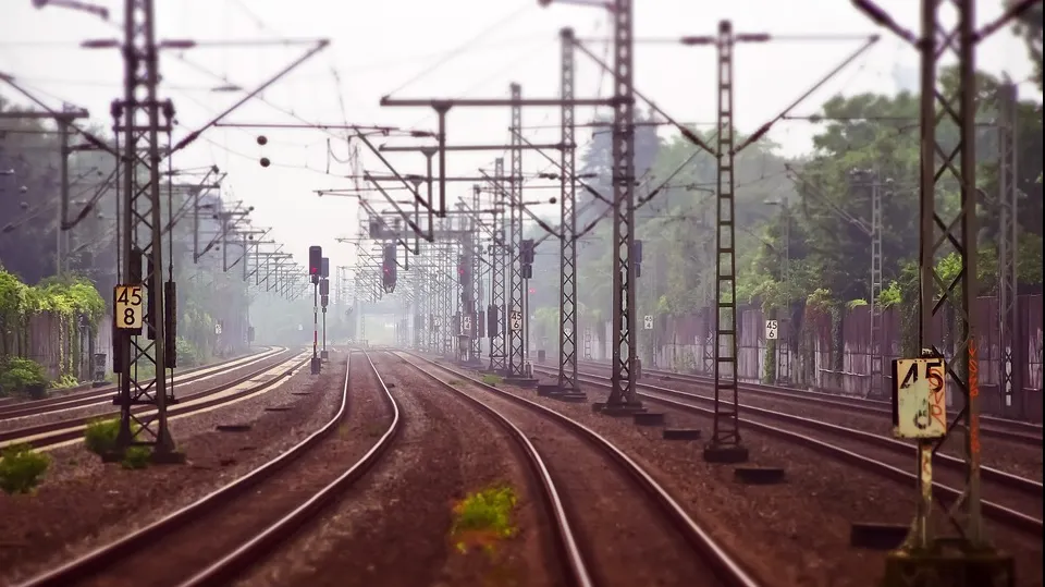 Tren cu 350 de călători, blocat la Constanța