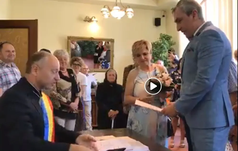 Nicoleta Voica s-a măritat cu iubitul mai tânăr cu 16 ani 