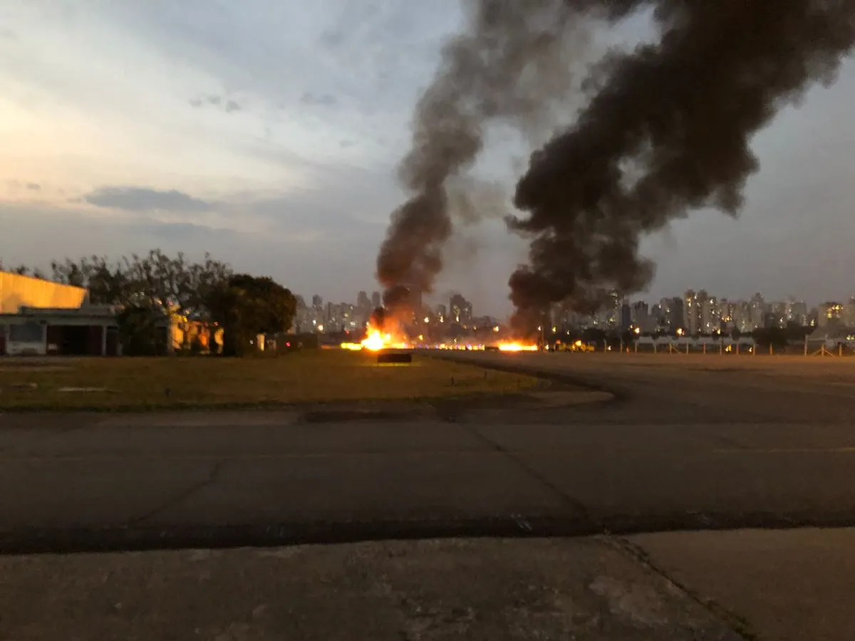 Incident aviatic. Un mecanic a furat un avion de pasageri și s-a prăbușit
