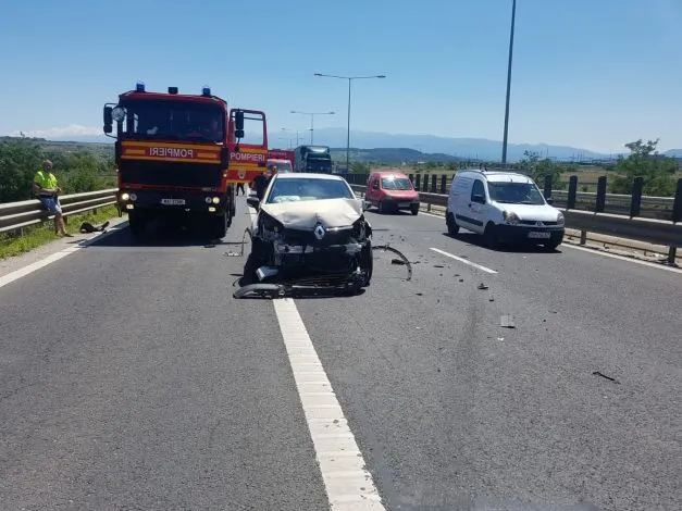 Accident pe A1. Șase mașini implicate. Foto/Arhivă