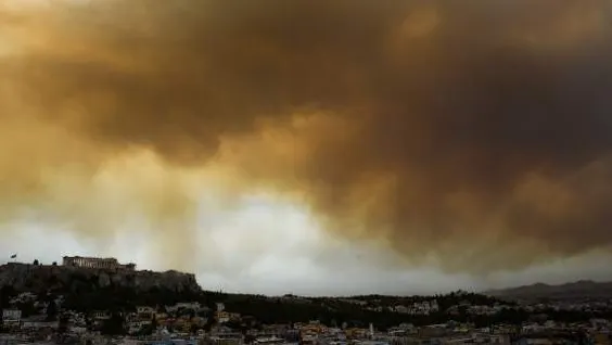 Incendii Grecia. Mărturii din infern. Un român din Atena: "Se simţea focul şi fumul dens"