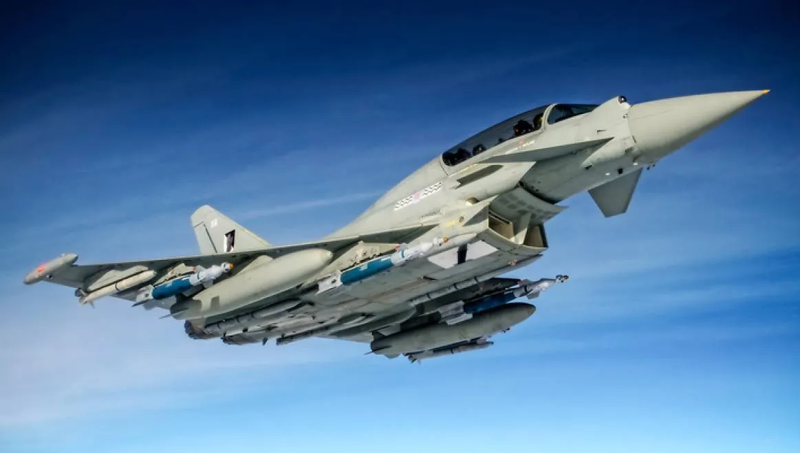 Avioane britanice, trimise din România pentru interceptarea unui bombardier rus deasupra Mării Negre