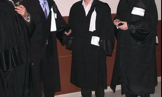 Avocat ieșean, acuzat că a distrus bunurile unei firme de pompe funebre!