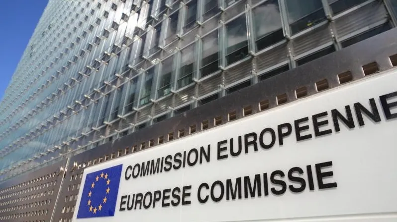 Fonduri suplimentare pentru Spania şi Grecia de la Comisia Europeană