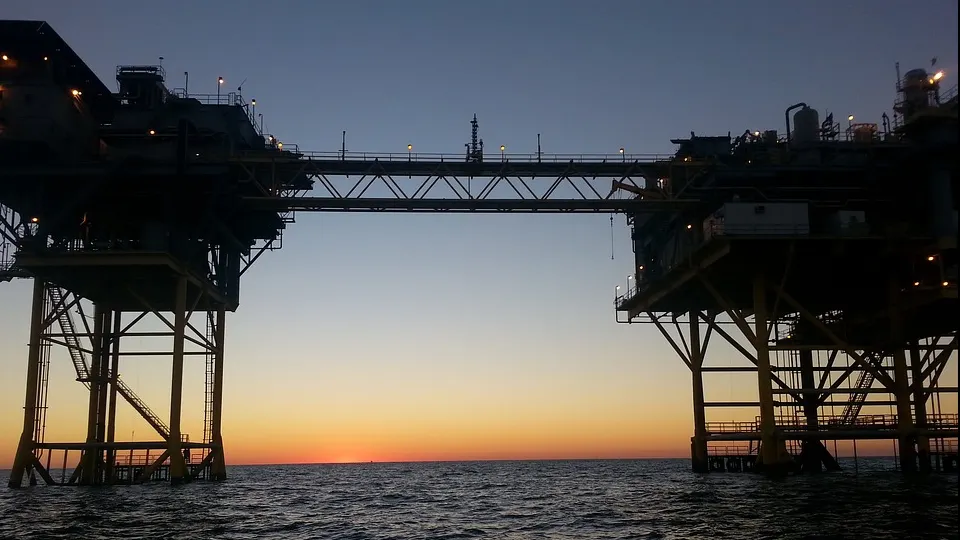 USR atacă Legea Offshore: adoptată după negocieri purtate de Dragnea în spatele uşilor închise
