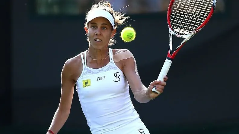 Mihaela Buzărnescu se întoarce în forţă. Victorie mare şi un moral "beton" pentru Fed Cup