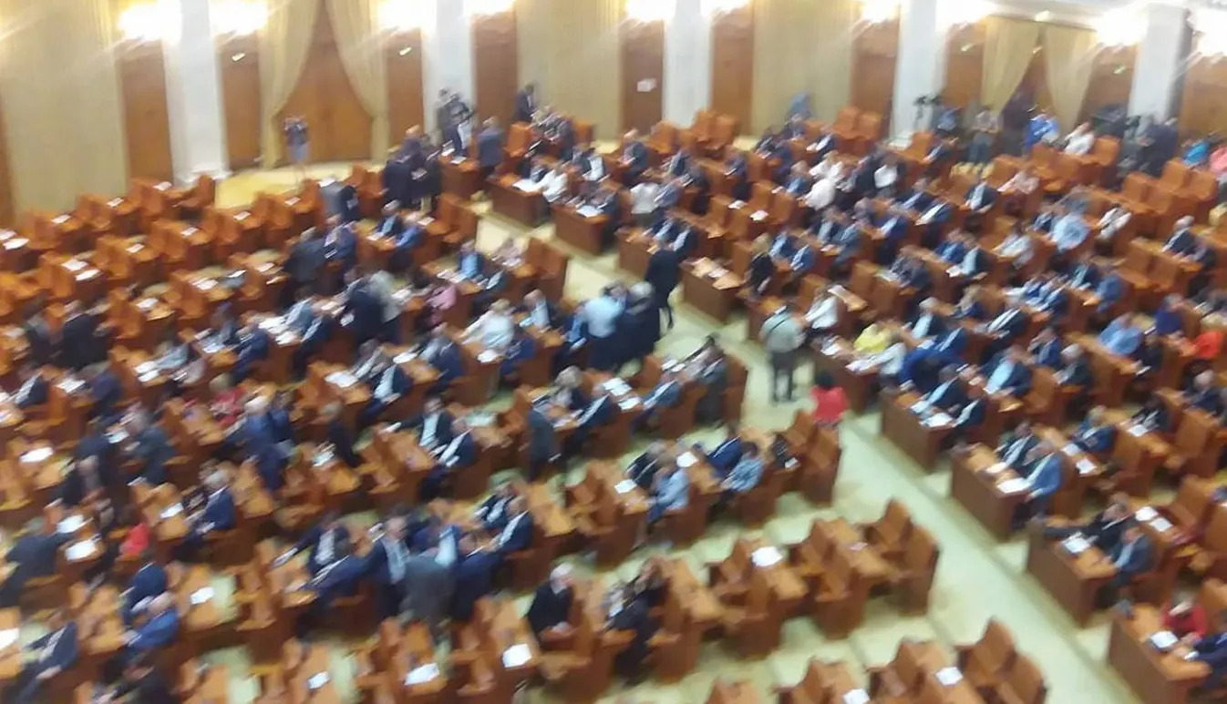 Surse: PSD vrea să adopte bugetul pe "repede-îniante", până la Crăciun