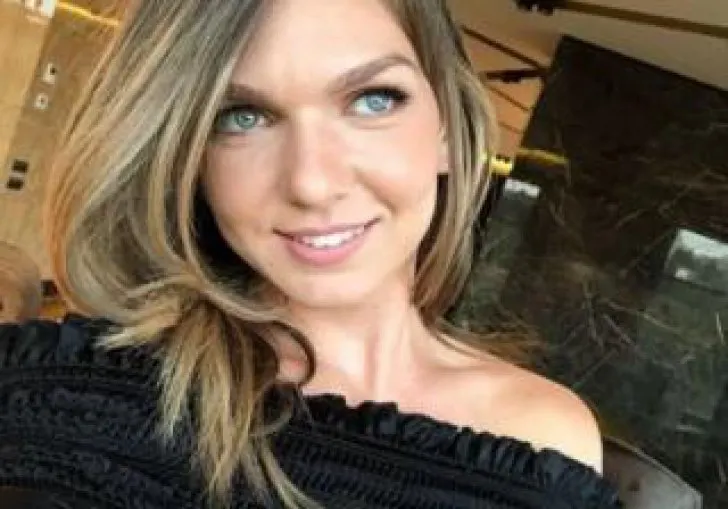Simona Halep, apariţie surprinzătoare la piscină