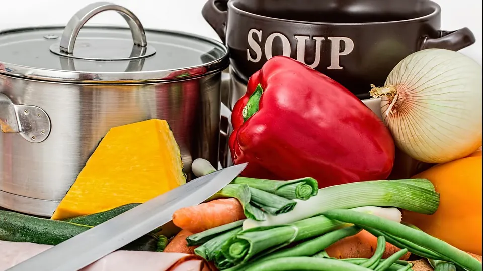 Cum ar trebui să gătim alimentele ca să rămână sănătoase