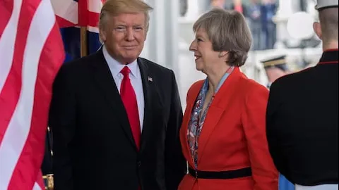 Theresa May, dezvăluire bombă: Trump m-a sfătuit să dau în judecată UE
