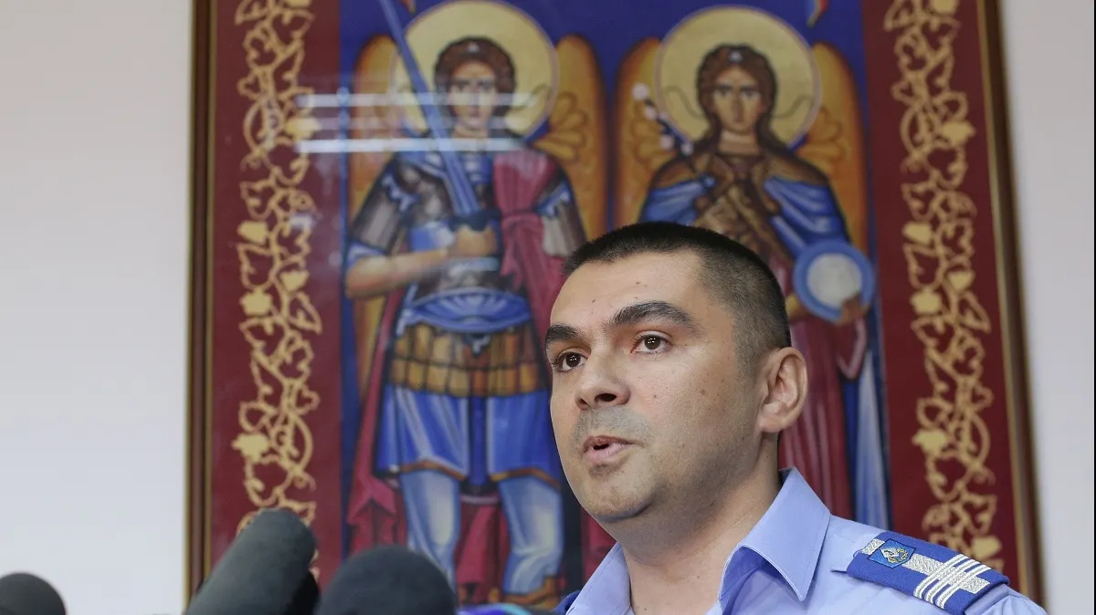 Controversatul Sebastian Cucoș, primit la Severin cu onoruri militare și osanale parlamentare