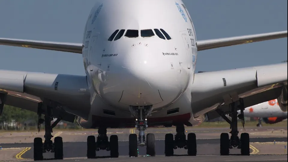 Probleme tehnice pe Aeroportul Schiphol din Amsterdam. Cursele decolează și aterizează cu întârziere