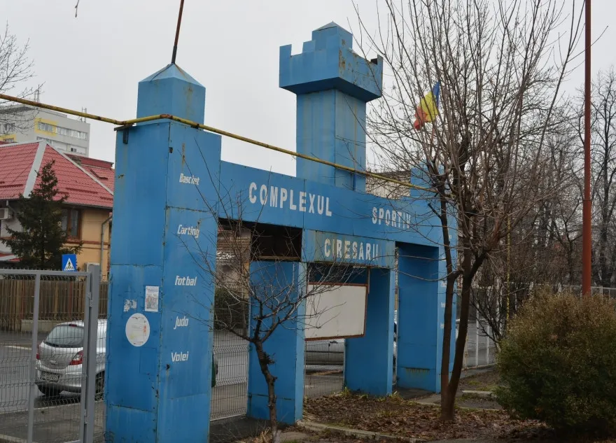 Primarul sectorului 1, război cu guvernul pentru baza "Cutezătorii"