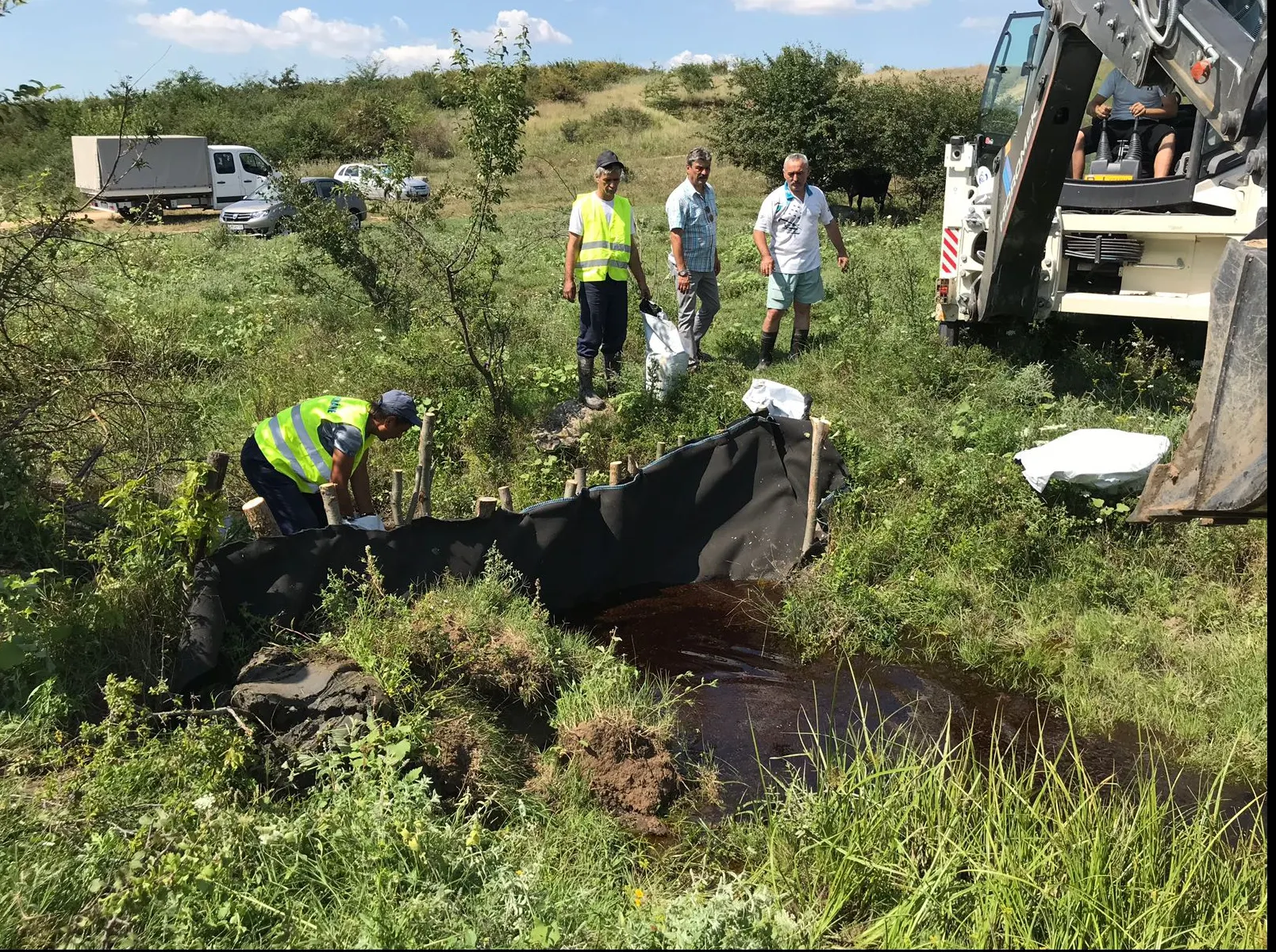 Zeci de baraje de neutralizare a biodieselului, după accidentul de la Cârcea