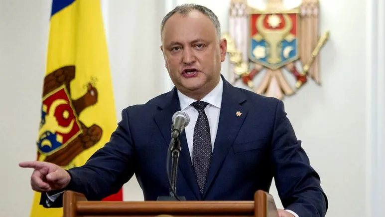 Fratele fostului preşedinte prorus Igor Dodon a fost reţinut pe aeroportul din Chişinău