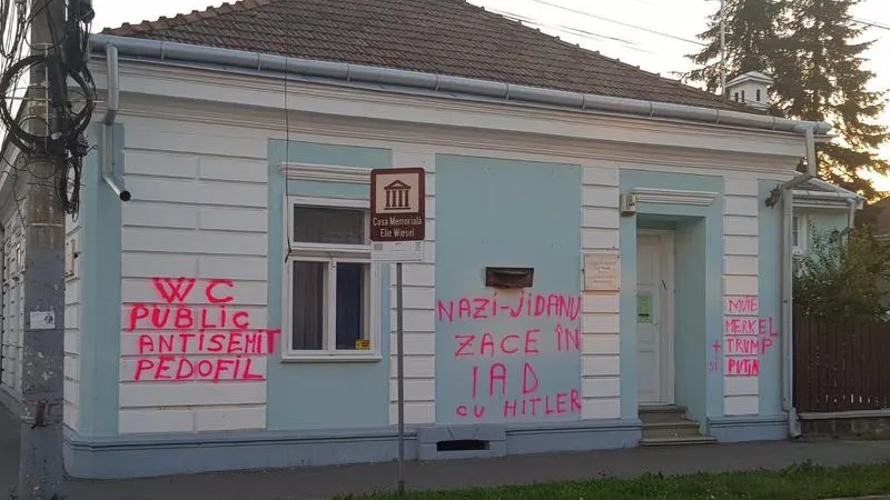 Suspectul în cazul vandalizării casei Elie Wiesel din Sighet a fost identificat