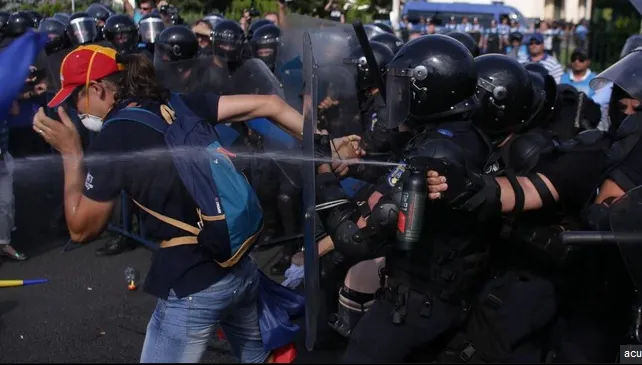 Pagina de facebook a Jandarmeriei, sancţionată de internauţi