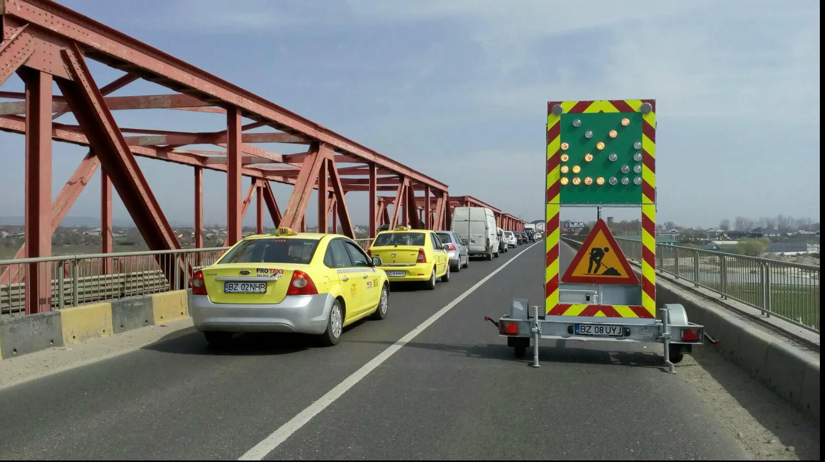 Se redeschide podul de la Mărăcineni!