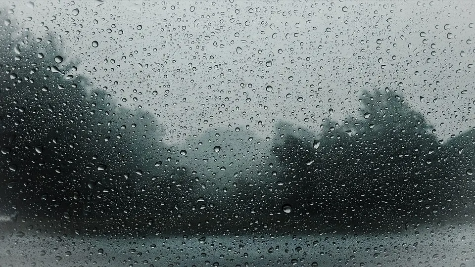 Surpriză de la meteo. Ploi, grindină și vijelii în toată țara