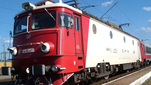 Zeci de persoane evacuate, în Braşov, după ce un tren încărcat cu propan prezenta scurgeri