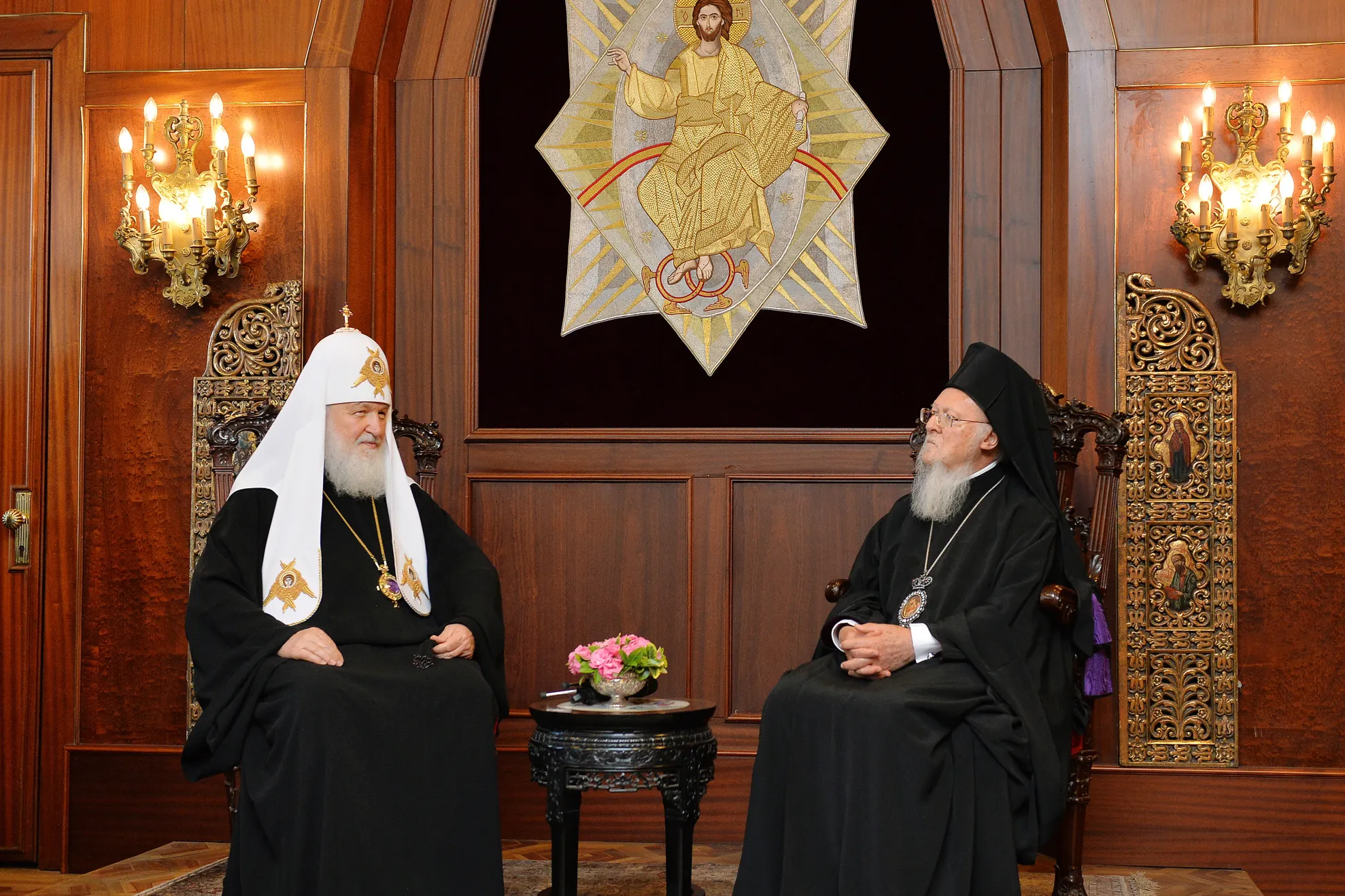 Patriarhul Constantinopolului. cel care va inagura Catedrala Neamului, interzis în Rusia