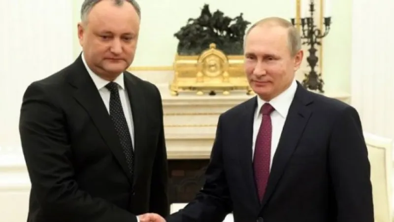 Igor Dodon s-a întâlnit cu Vladmir Putin. Urmează o vizită oficială în Rusia