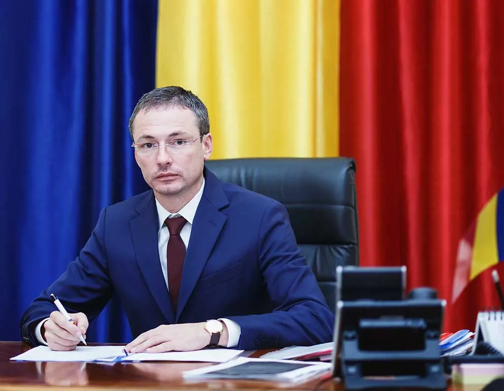 Viceprimarul din Iaşi a obţinut în instanţă suspendarea ordinului prin care îşi pierdea mandatul