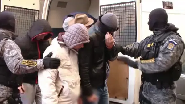 HALUCINANT. Au fost identificaţi cei care au înjunghiat un bărbat în Buzău. Vârsta lor...