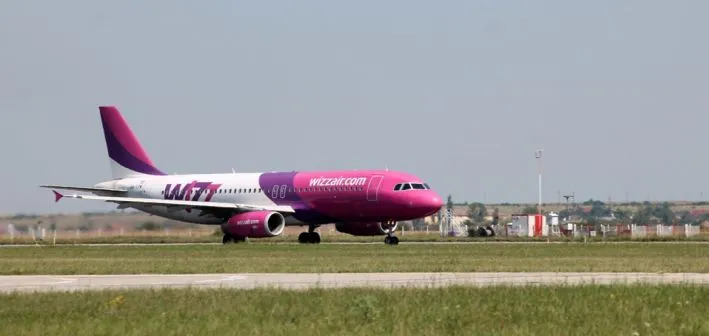 Avion oprit la decolare din Timişoara, din cauza unui hoţ