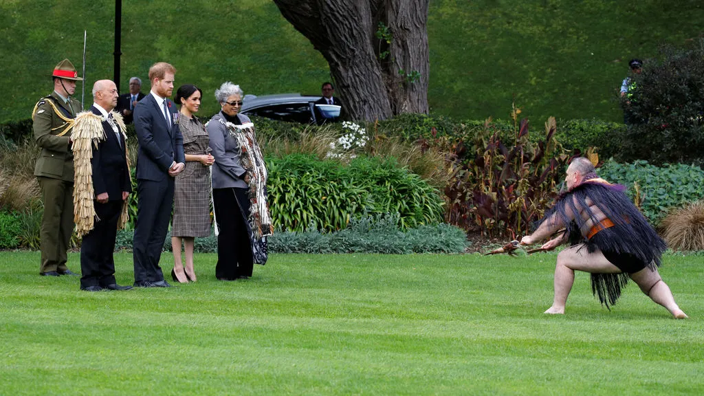 Ceremonie tradiţională maori pentru prințul Harry și Meghan