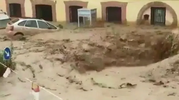 ALERTĂ de călătorie! COD ROŞU de inundaţii în Spania. Care sunt zonele grav afectate