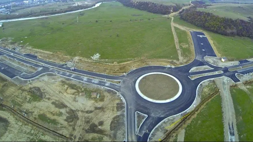 O comună bogată din România își face aeroport