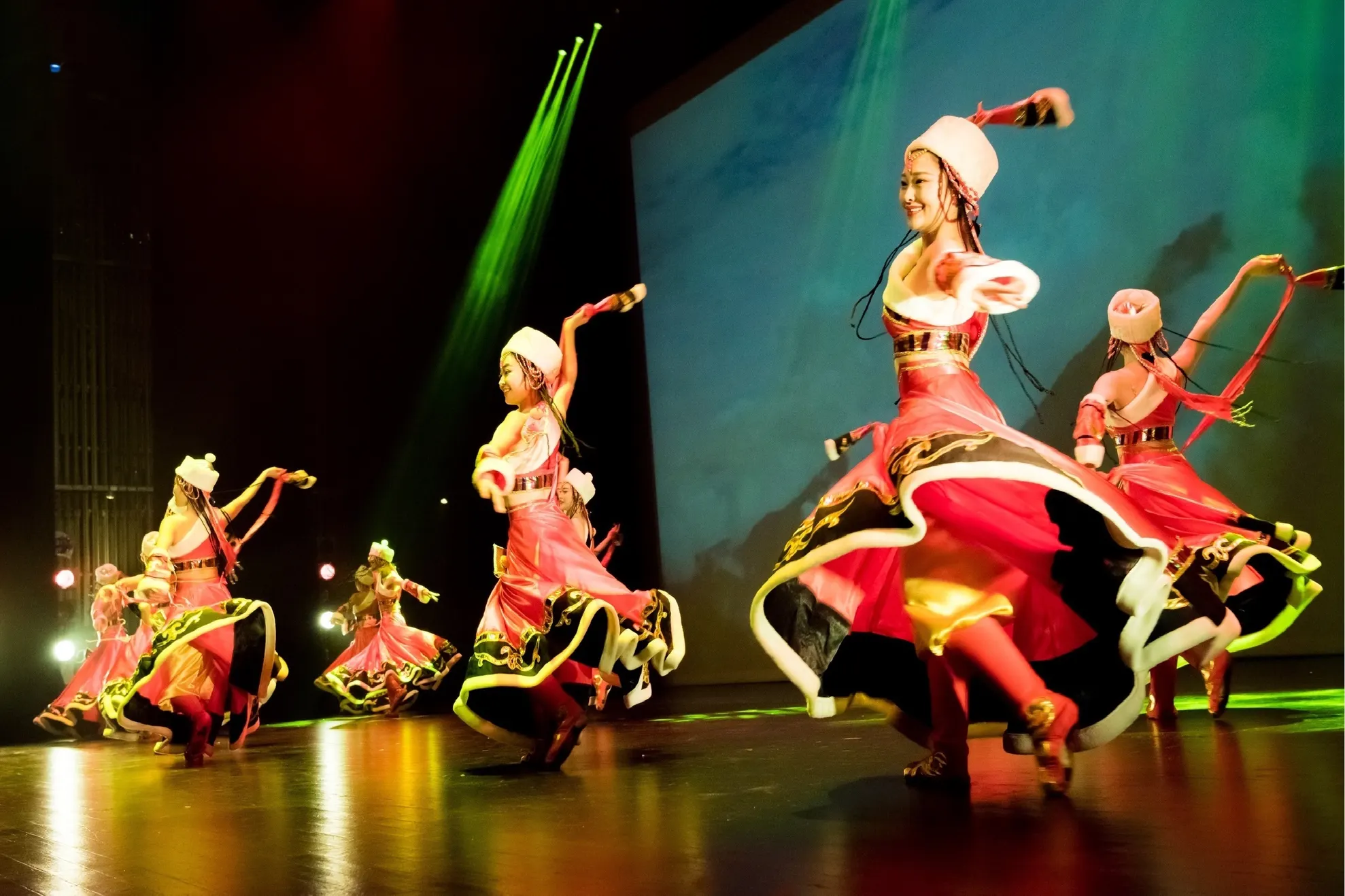 Ansamblul artistic din Provincia Henan, spectacol în București, la Săptămâna Culturii Chineze (P)
