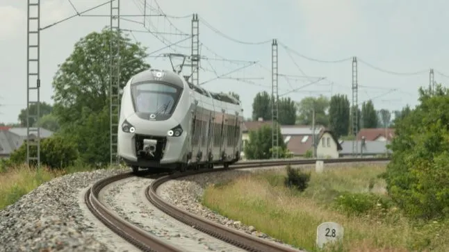 Un tronson de cale ferată pe care se va circula cu 160 km/h va fi reabilitat. Când va fi gata