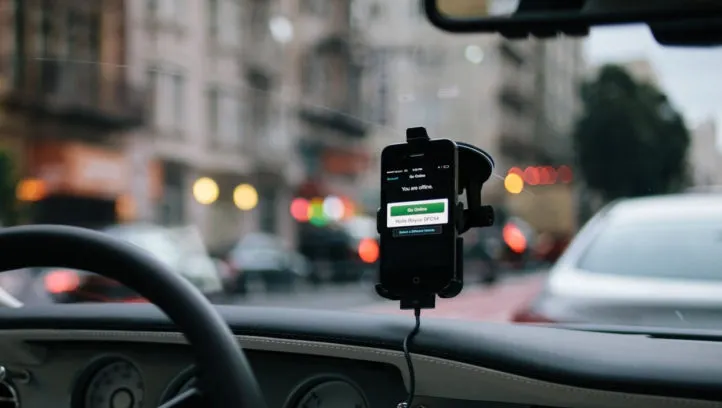 Era cu amantul și a comandat un Uber. Când a urcat în mașină, a înghețat